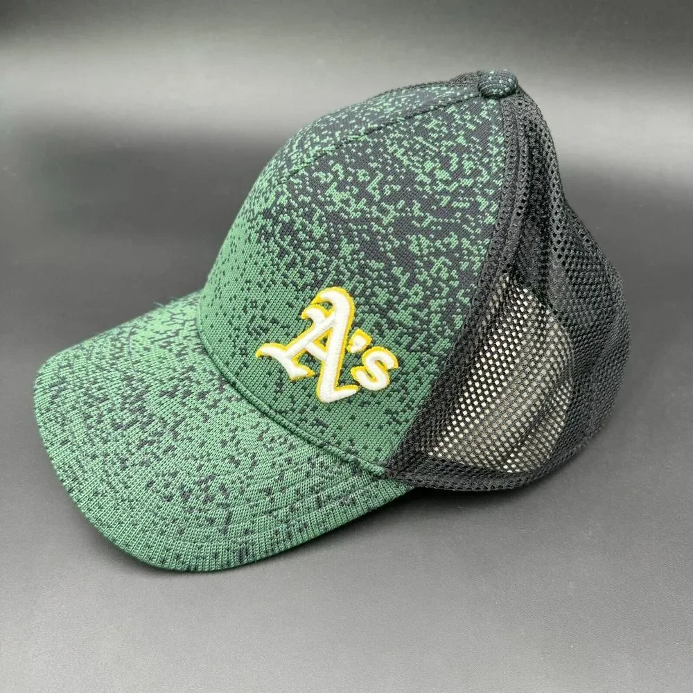 Under Armour new oakland